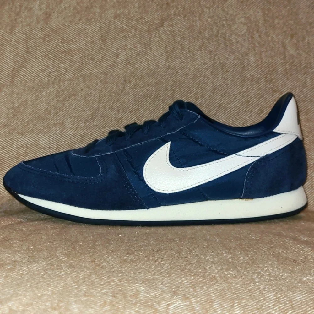 Nike Vintage 1985 Rio Trainers in LIKE NEW condition - Picture 1 of 10